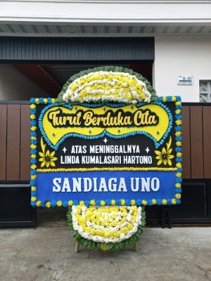 Papan Bunga Duka di Munte