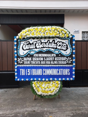 Papan Bunga Duka di Munte